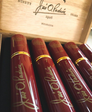 Padron 1926 Series No. 90 Maduro Tubo